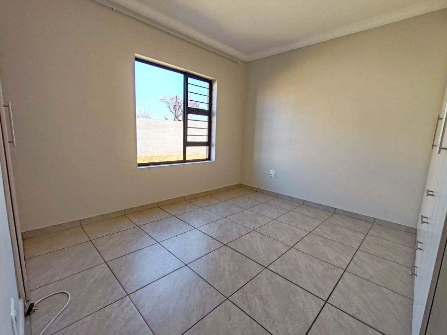 2 Bedroom Property for Sale in Grimbeeck Park North West
